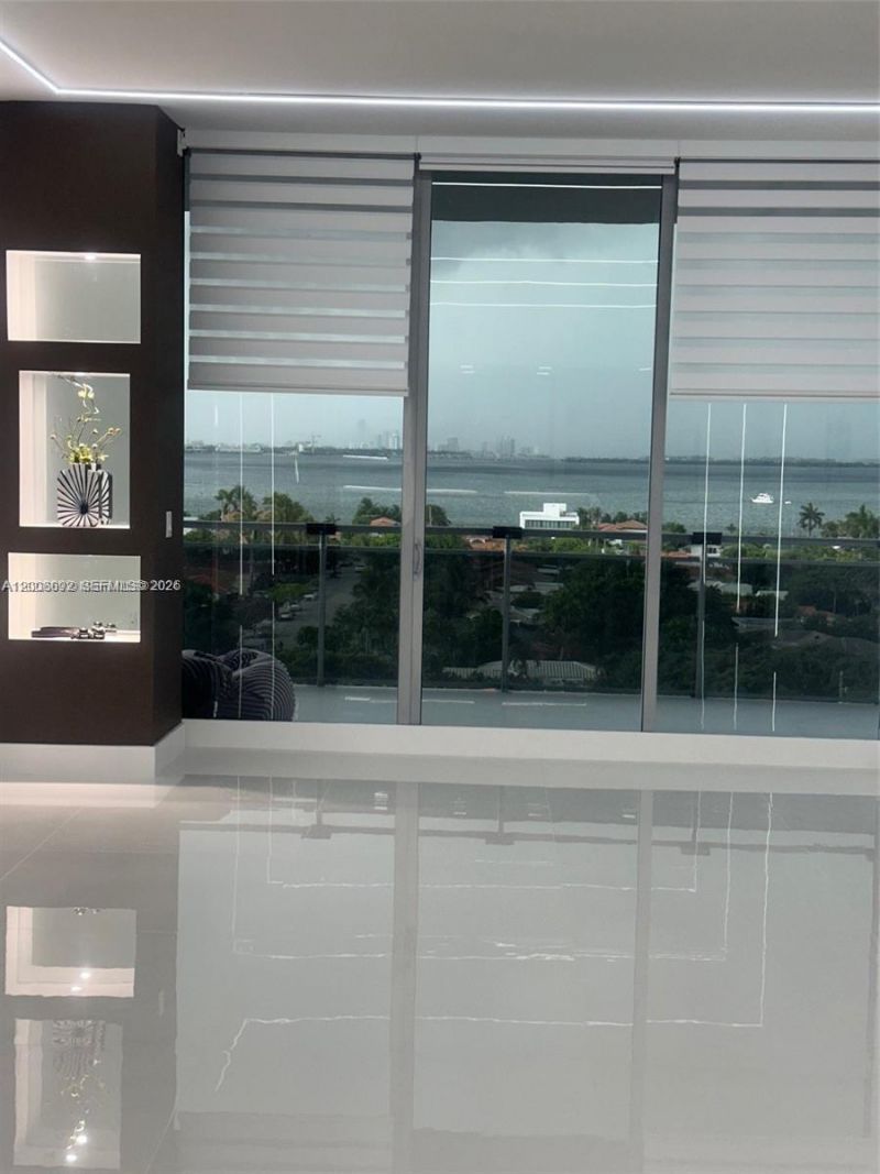 7901 Hispanola Ave, Unit 808, North Bay Village, FL 33141 Photo
