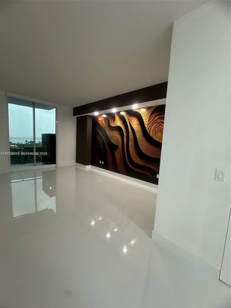 7901 Hispanola Ave, Unit 808, North Bay Village, FL 33141 Photo