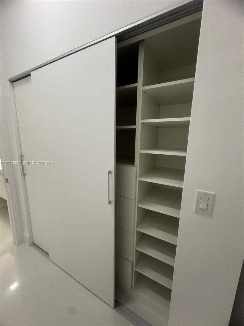 7901 Hispanola Ave, Unit 808, North Bay Village, FL 33141 Photo