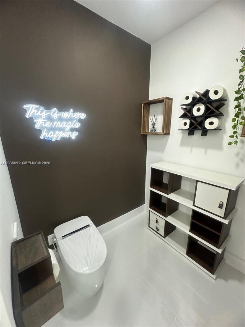7901 Hispanola Ave, Unit 808, North Bay Village, FL 33141 Photo