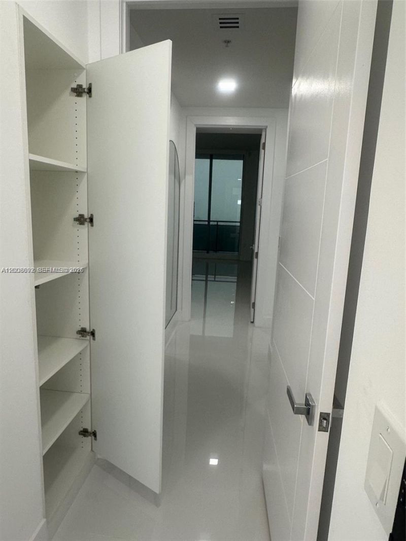 7901 Hispanola Ave, Unit 808, North Bay Village, FL 33141 Photo