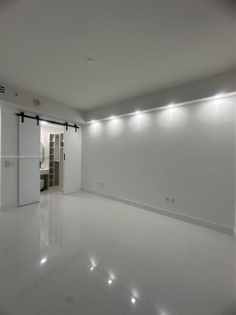 7901 Hispanola Ave, Unit 808, North Bay Village, FL 33141 Photo