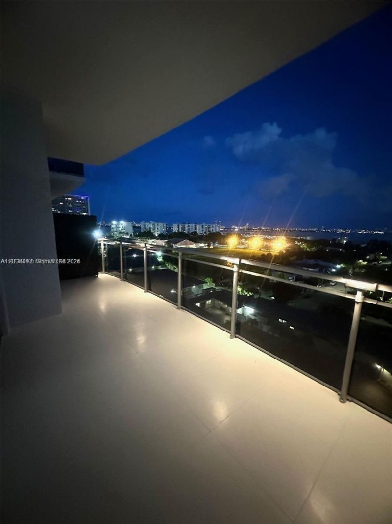 7901 Hispanola Ave, Unit 808, North Bay Village, FL 33141 Photo