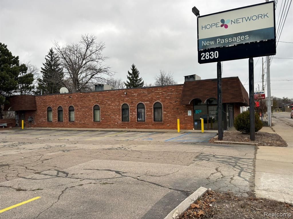 2830 Corunna Road , Flint, MI 48503 Main Photo