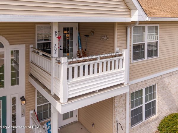 4452 Cricket Ridge , Holt, MI 48842