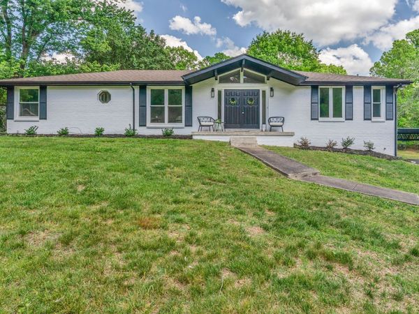 1009 Primrose Dr , Greenbrier, TN 37073