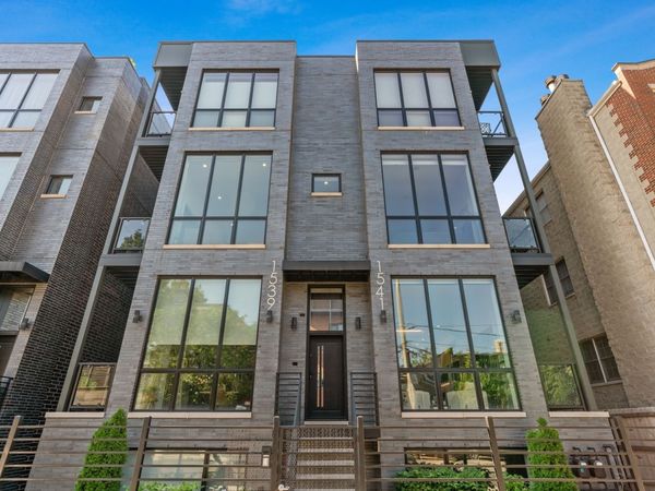 1541 W Pearson Street, Unit 1, Chicago, IL 60642