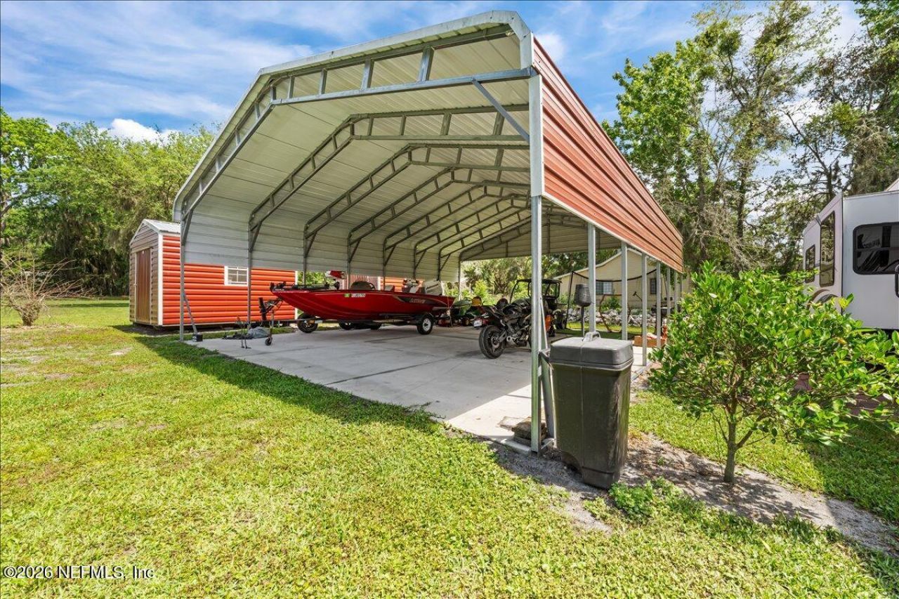 117 St Johns Fishing Lodge Road, Crescent City, FL 32112 Photo