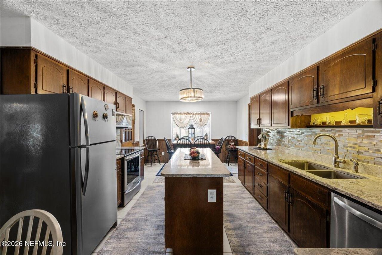 117 St Johns Fishing Lodge Road, Crescent City, FL 32112 Photo