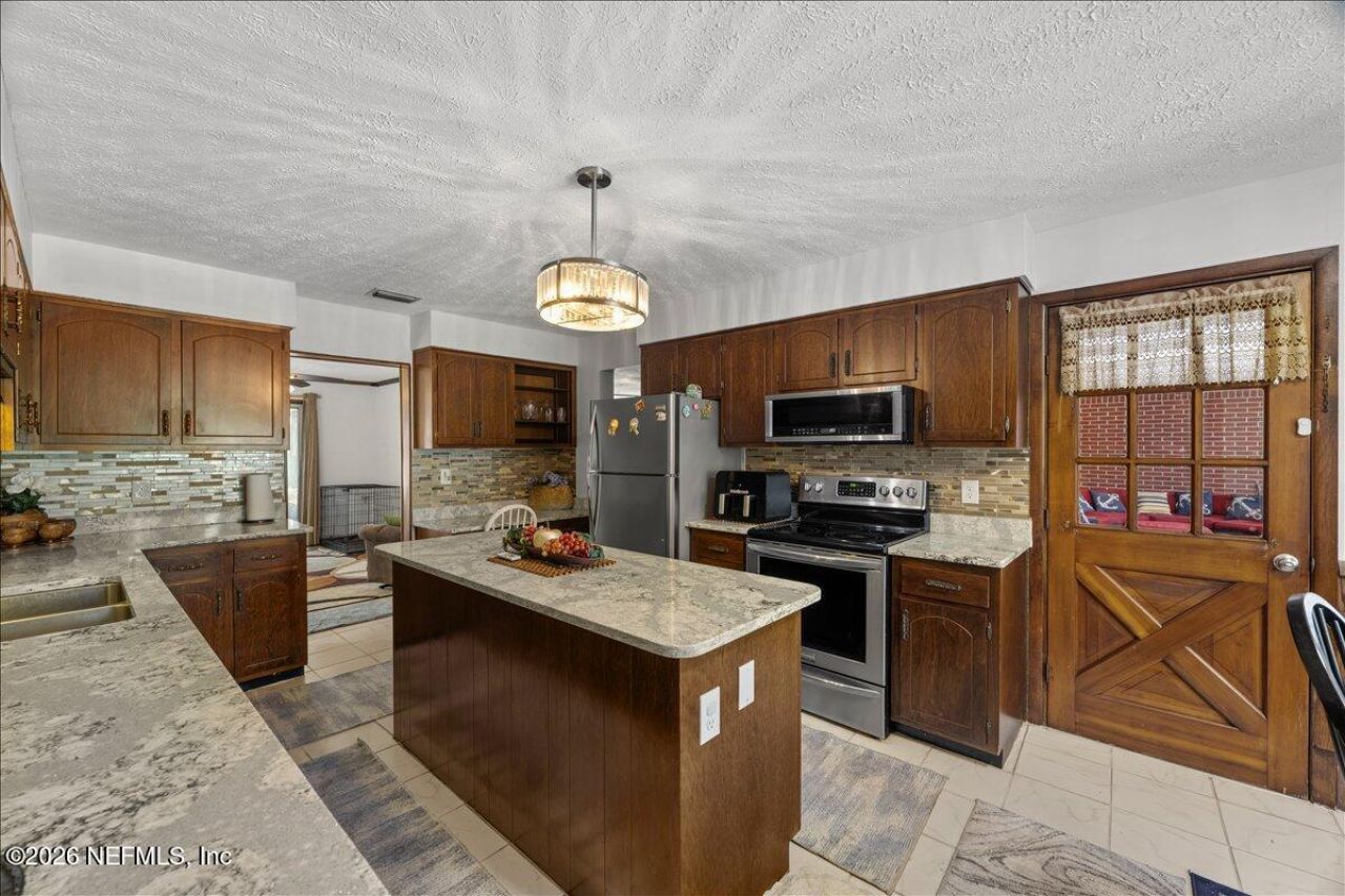 117 St Johns Fishing Lodge Road, Crescent City, FL 32112 Photo