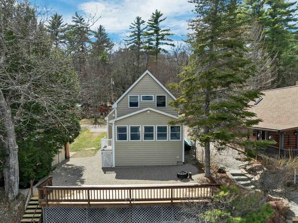 8 Leland Road, Effingham, NH 03882