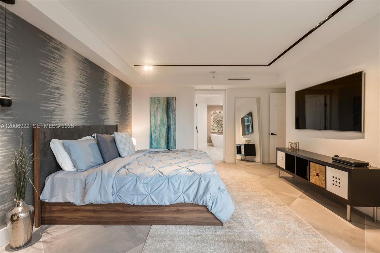 3370 Hidden Bay Dr , Unit 409, Aventura, FL 33180 Photo