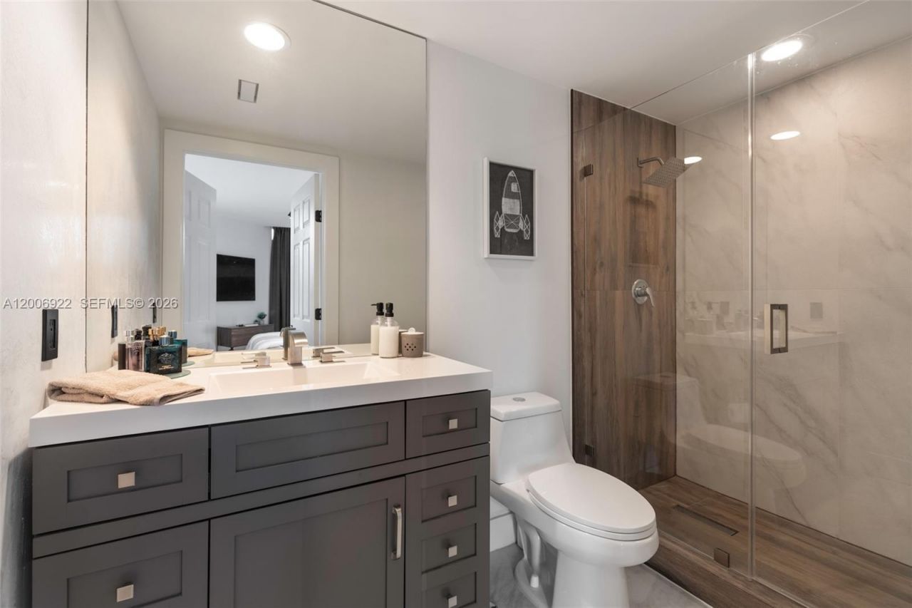 3370 Hidden Bay Dr , Unit 409, Aventura, FL 33180 Photo