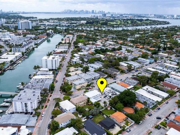 725 81st St, Unit 2, Miami Beach, FL 33141