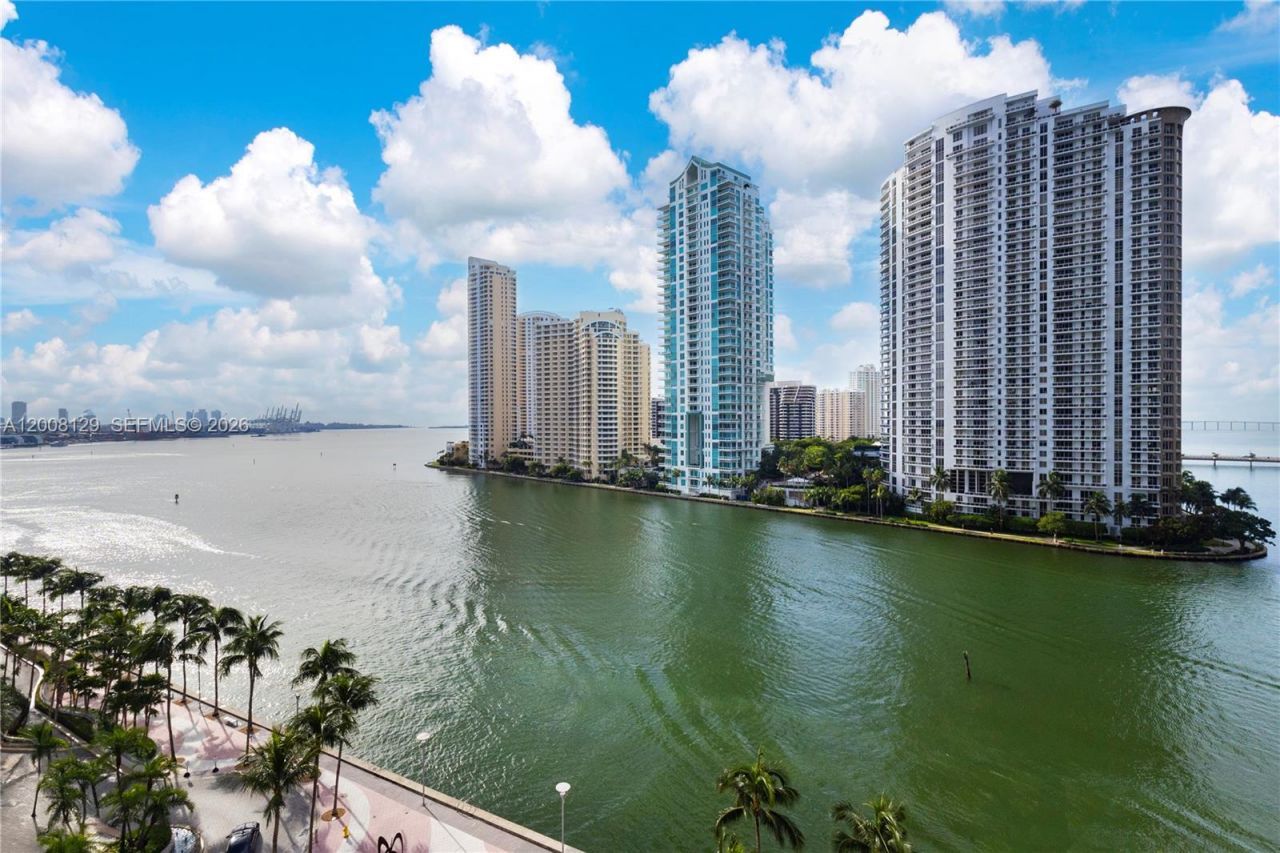 300 S Biscayne Blvd , Unit L-1014, Miami, FL 33131 Photo