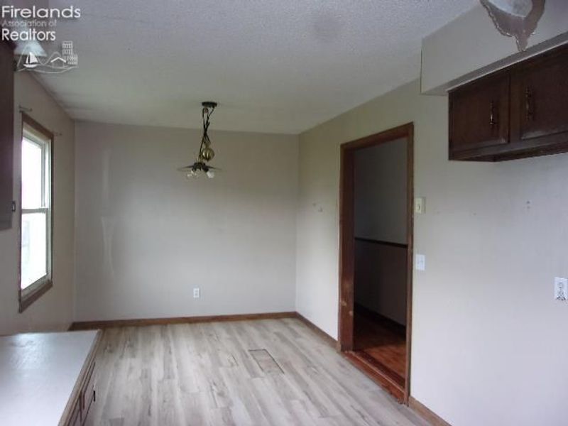 608 Crabapple Drive, Carey, OH 43316 Photo 4