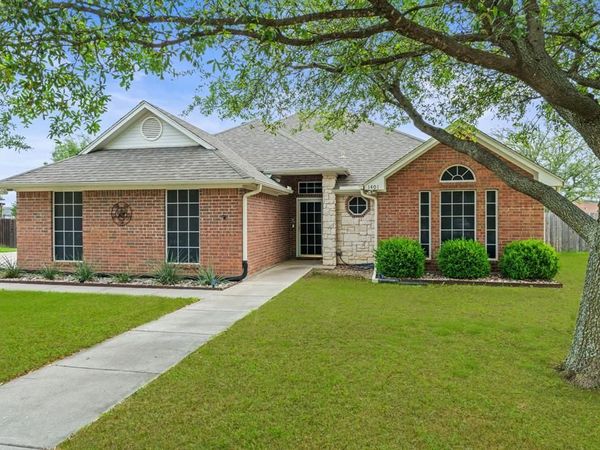 1401 Hickory Drive, Pilot Point, TX 76258