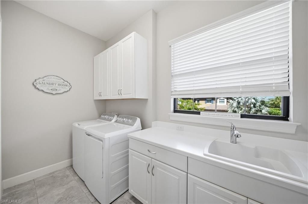 9658 Montelanico Loop, Unit 201, Naples, FL 34119 Photo