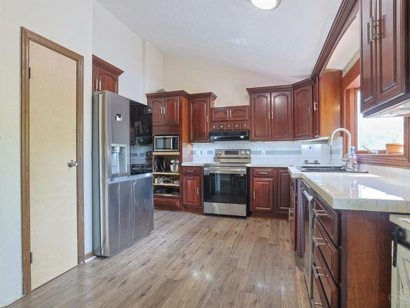 158 Country View Drive, Harrison, OH 45030 Photo 12