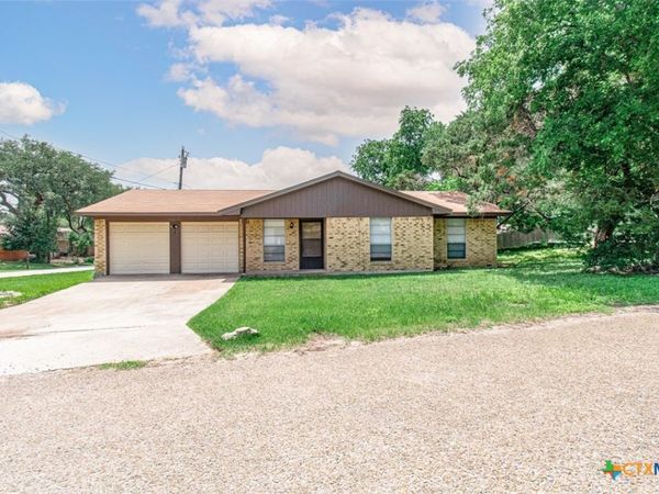 #1 Cliffside Dr, Morgans Point Resort, TX 76513