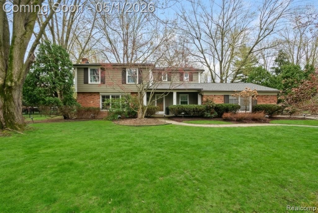 31737 Waltham Court, Beverly Hills Vlg, MI 48025 Main Photo