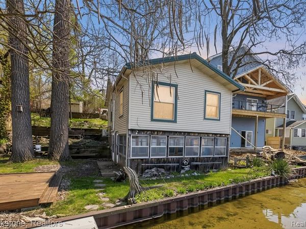 6571 Sherman Drive , Otter Lake Vlg, MI 48464