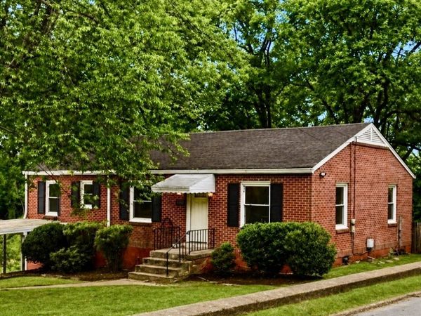 1012 Oakdale Dr , Columbia, TN 38401