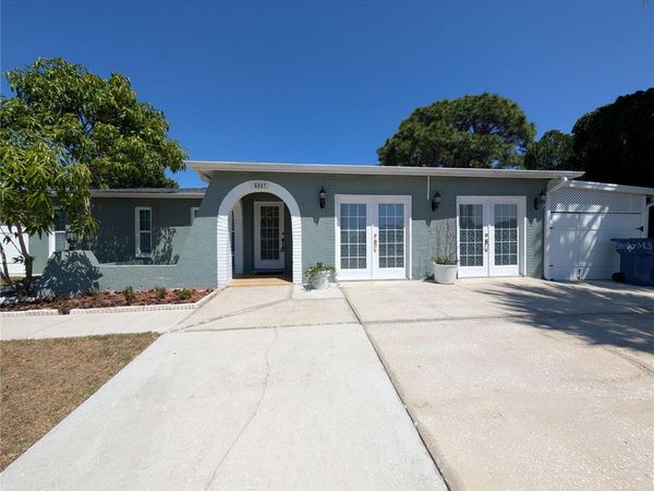 6947 BOTTLE BRUSH DRIVE , PORT RICHEY, FL 34668