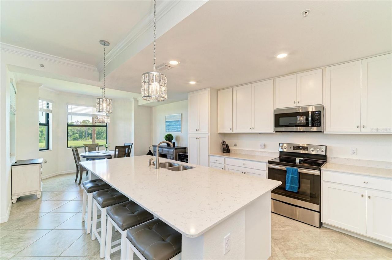 17520 Gawthrop Drive , Unit 202, Lakewood Ranch, FL 34211 Photo