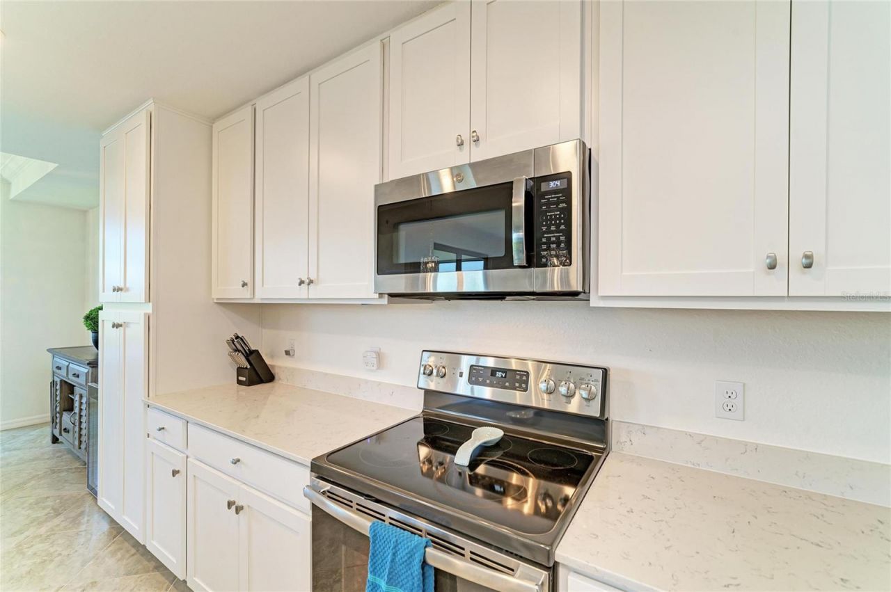 17520 Gawthrop Drive , Unit 202, Lakewood Ranch, FL 34211 Photo