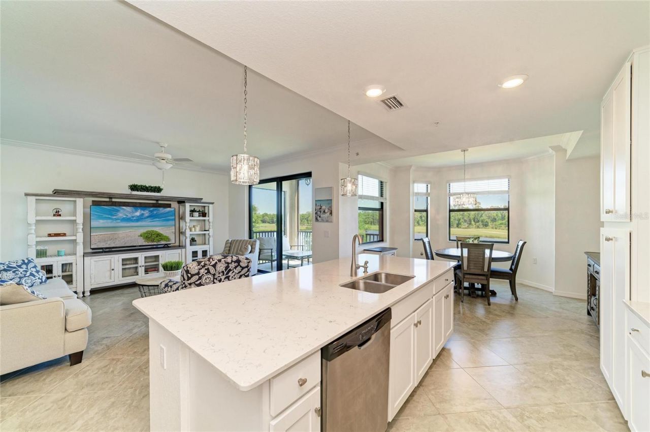 17520 Gawthrop Drive , Unit 202, Lakewood Ranch, FL 34211 Photo