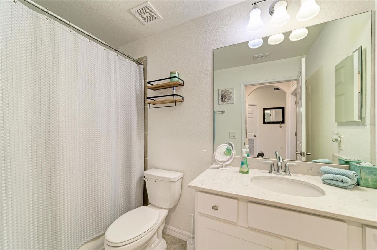 17520 Gawthrop Drive , Unit 202, Lakewood Ranch, FL 34211 Photo