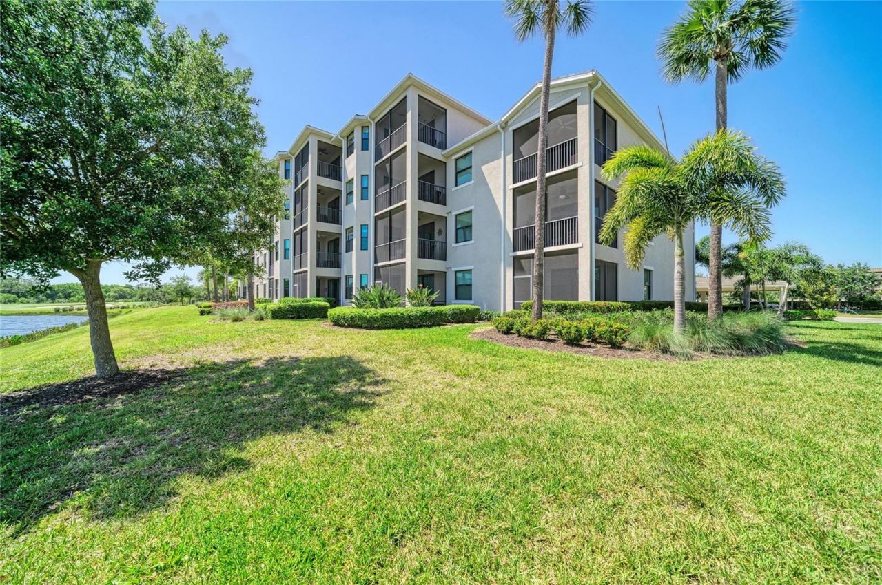 17520 Gawthrop Drive , Unit 202, Lakewood Ranch, FL 34211 Photo