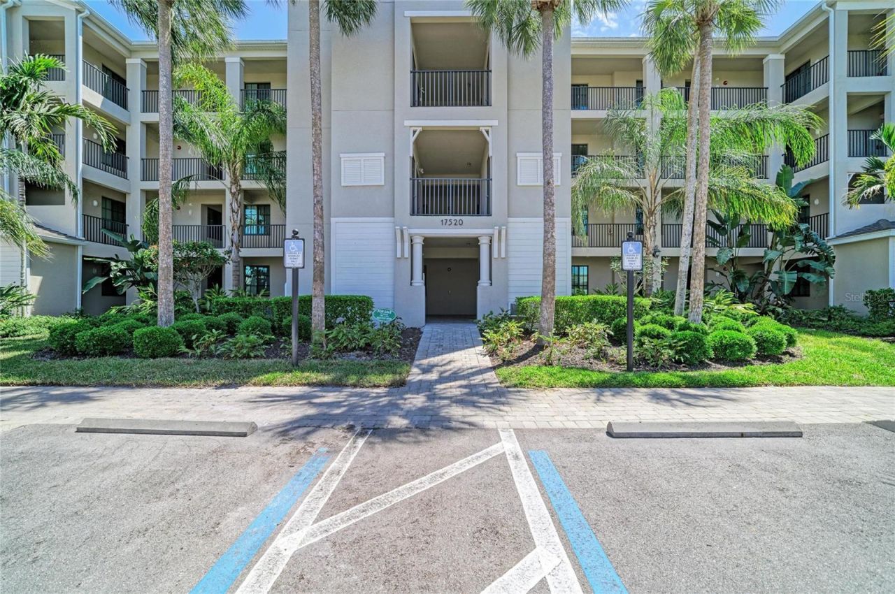 17520 Gawthrop Drive , Unit 202, Lakewood Ranch, FL 34211 Photo