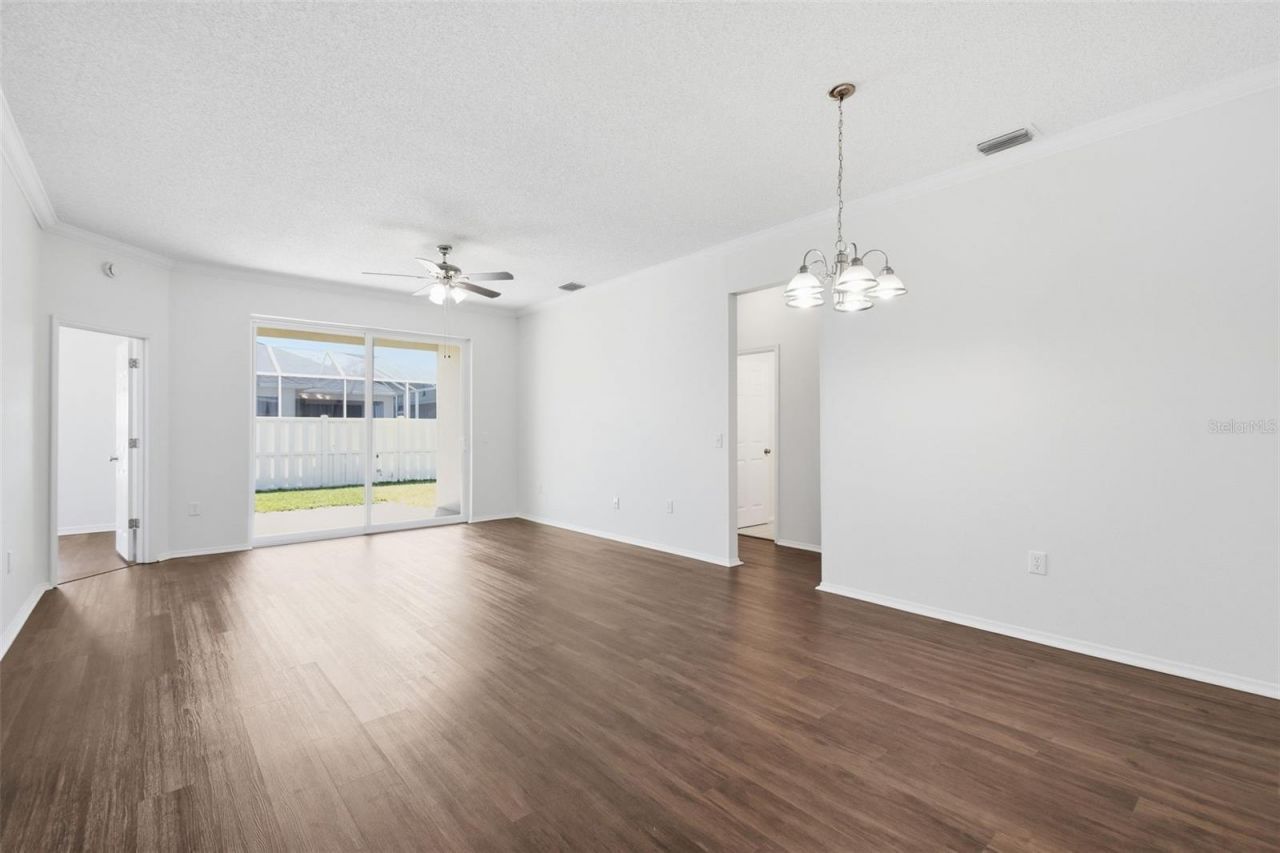 823 Springwood Circle, Bradenton, FL 34212 Photo