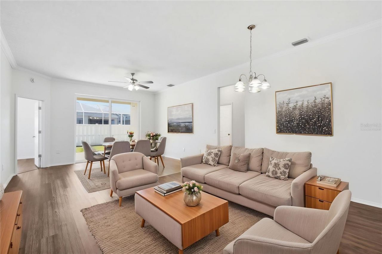 823 Springwood Circle, Bradenton, FL 34212 Photo