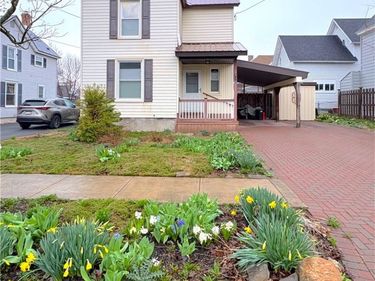 406 Broadway Avenue E, Watertown, NY 13601