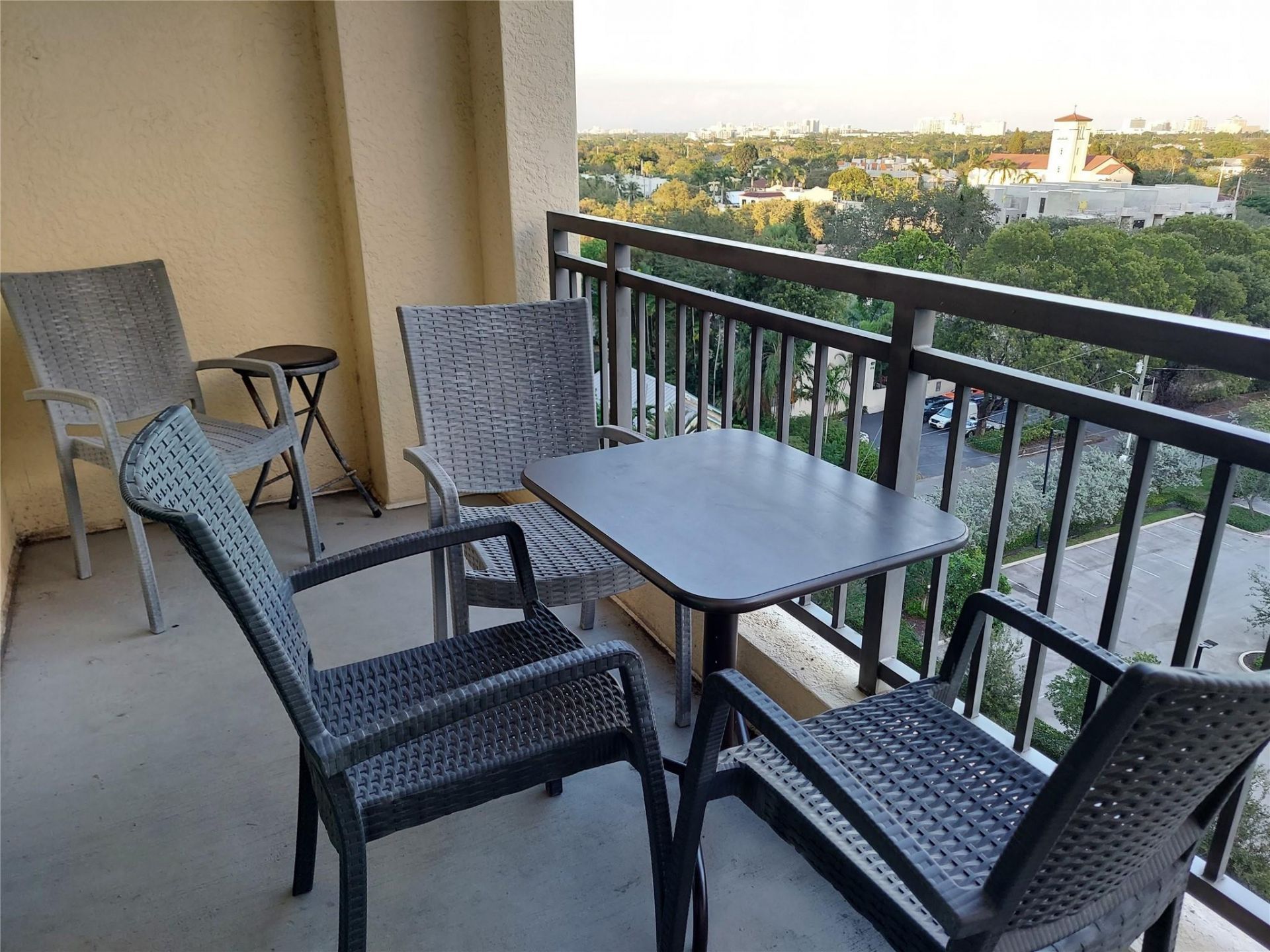100 N Federal Highway, Unit 826, Fort Lauderdale, FL 33301 Photo