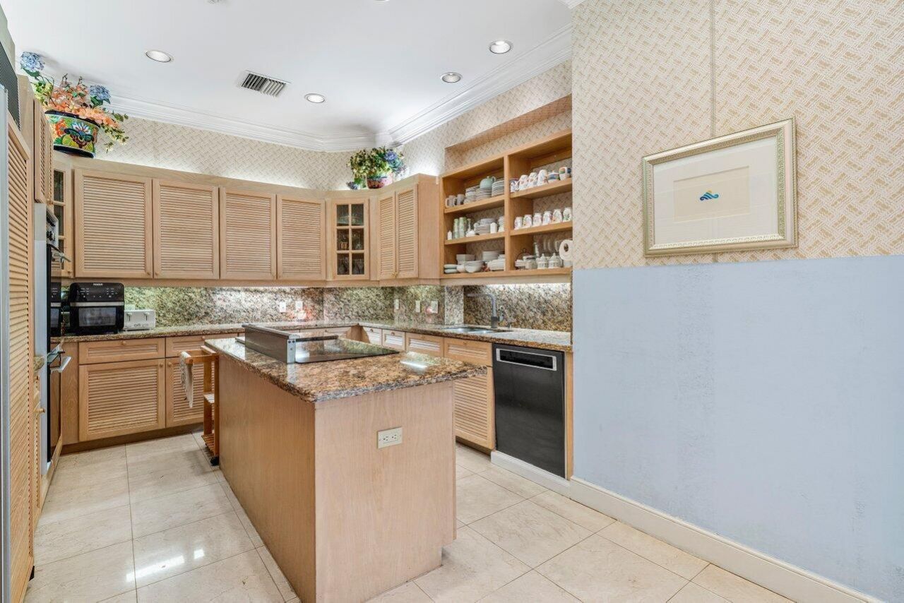 2540 Fairway Island Drive, Wellington, FL 33414 Photo