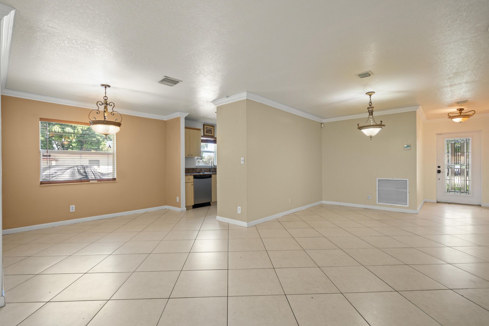 2241 NW 3rd Street, Pompano Beach, FL 33069 Photo