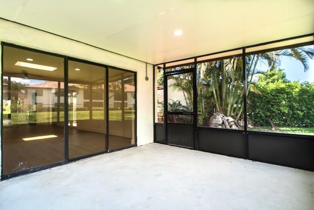 5430 Mirror Lakes Boulevard, Boynton Beach, FL 33472 Photo