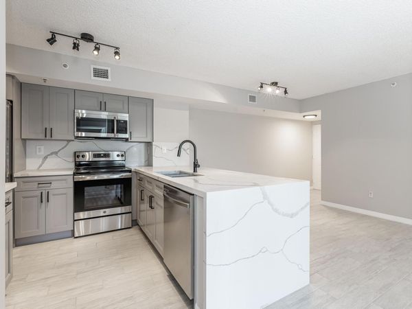 2600 S University Drive, Unit 208, Davie, FL 33328