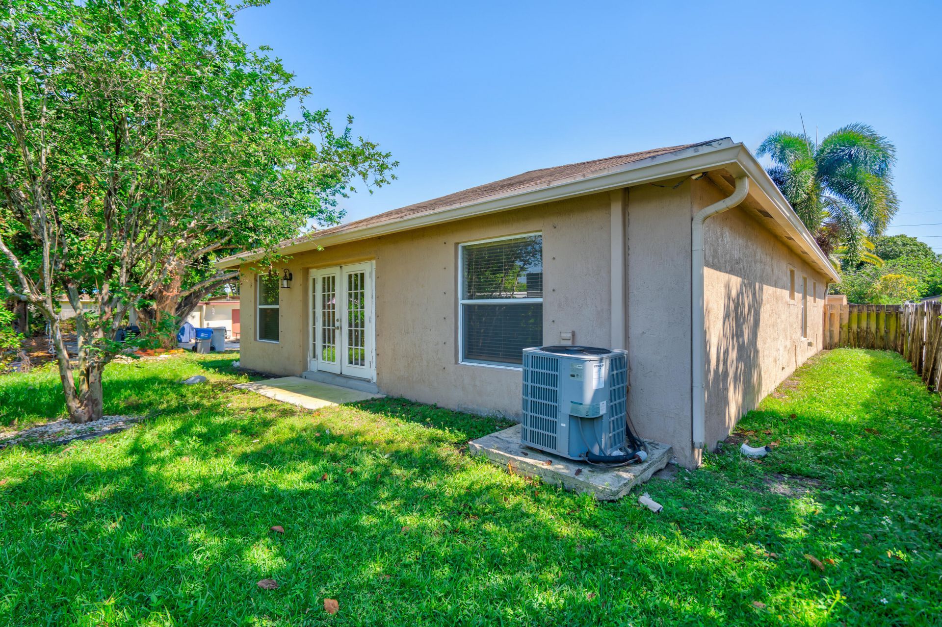 2241 NW 3rd Street, Pompano Beach, FL 33069 Photo