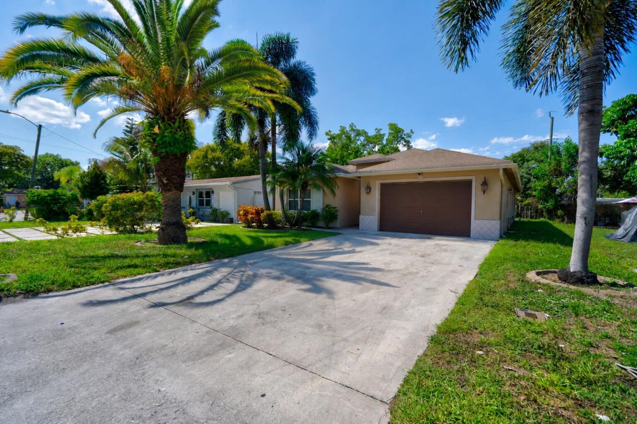 2241 NW 3rd Street, Pompano Beach, FL 33069 Photo
