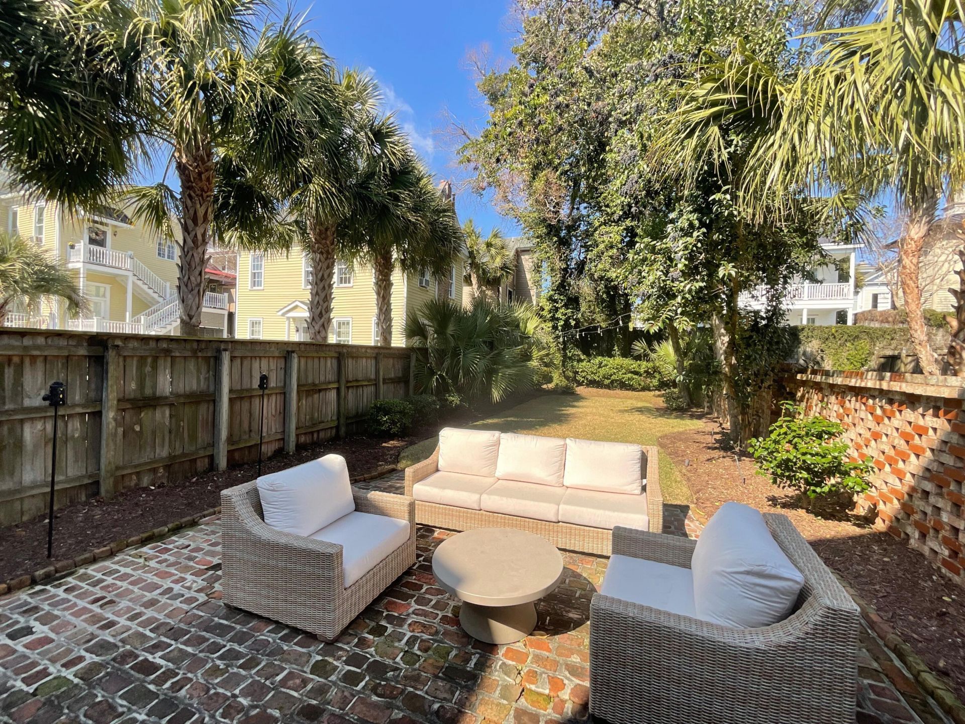 102 Beaufain Street Photo 21