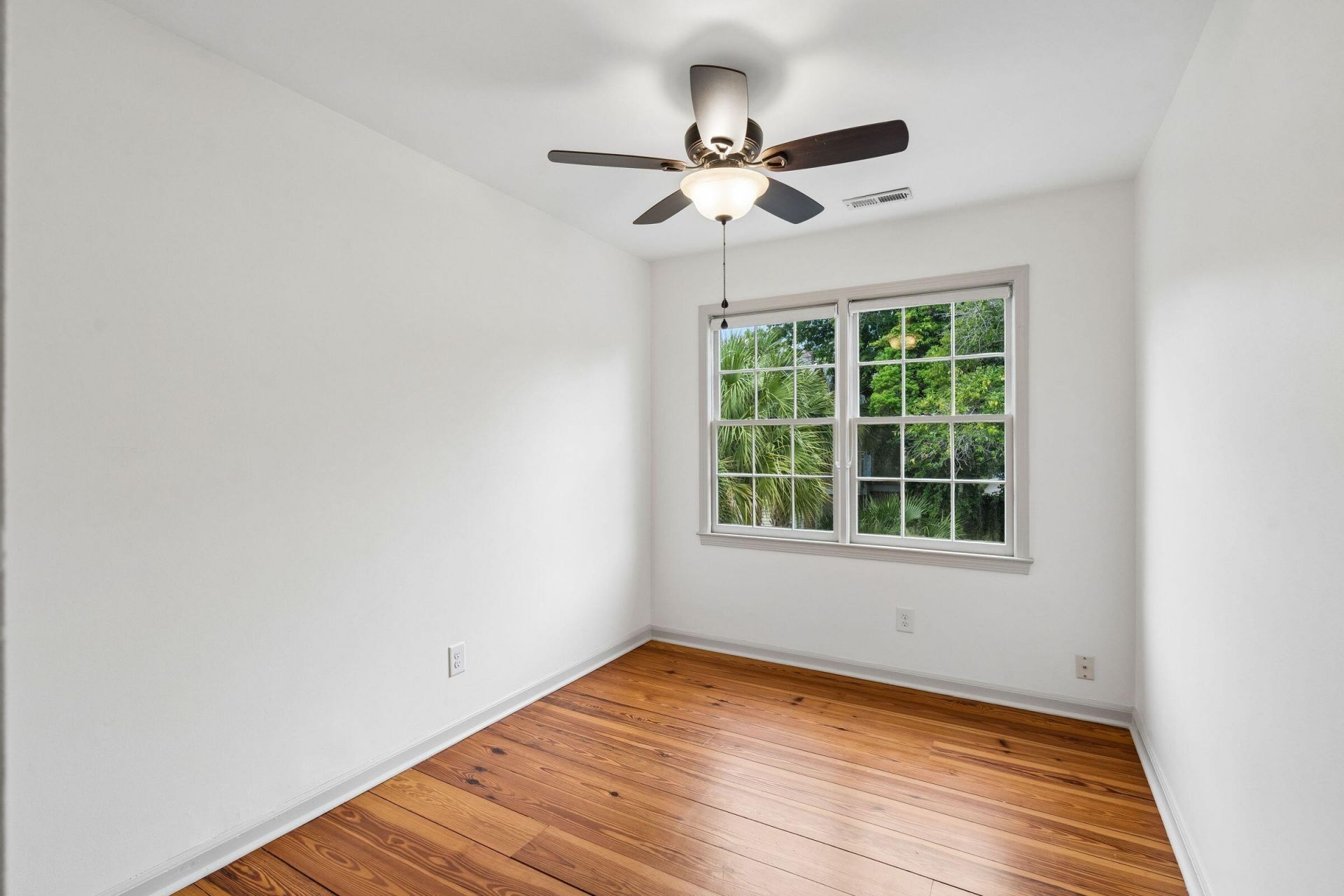 102 Beaufain Street Photo 26