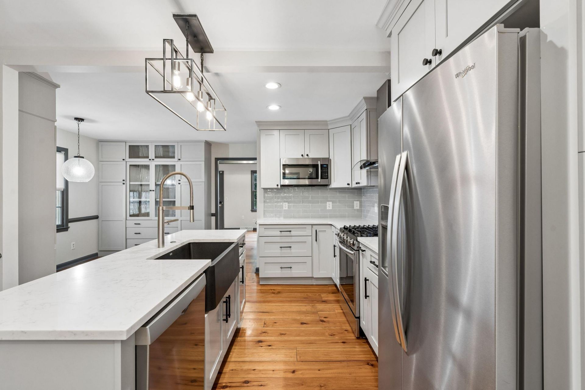102 Beaufain Street Photo 7