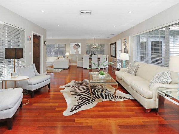 1147 Buchanan St , Hollywood, FL 33019