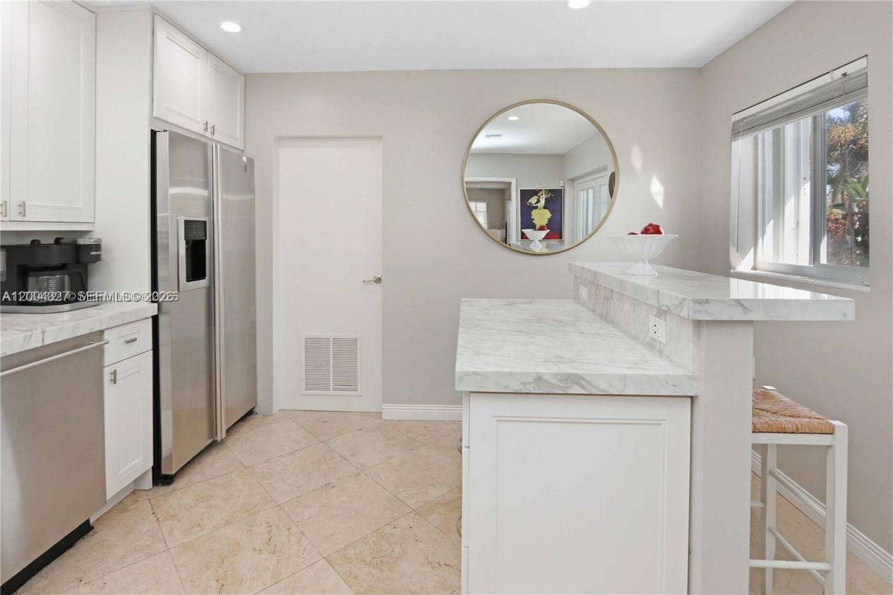 1147 Buchanan St , Hollywood, FL 33019 Photo