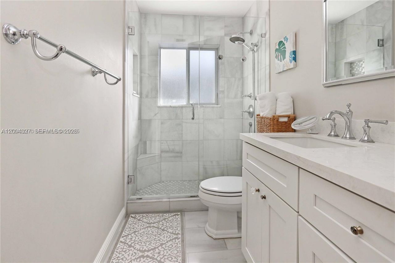 1147 Buchanan St , Hollywood, FL 33019 Photo